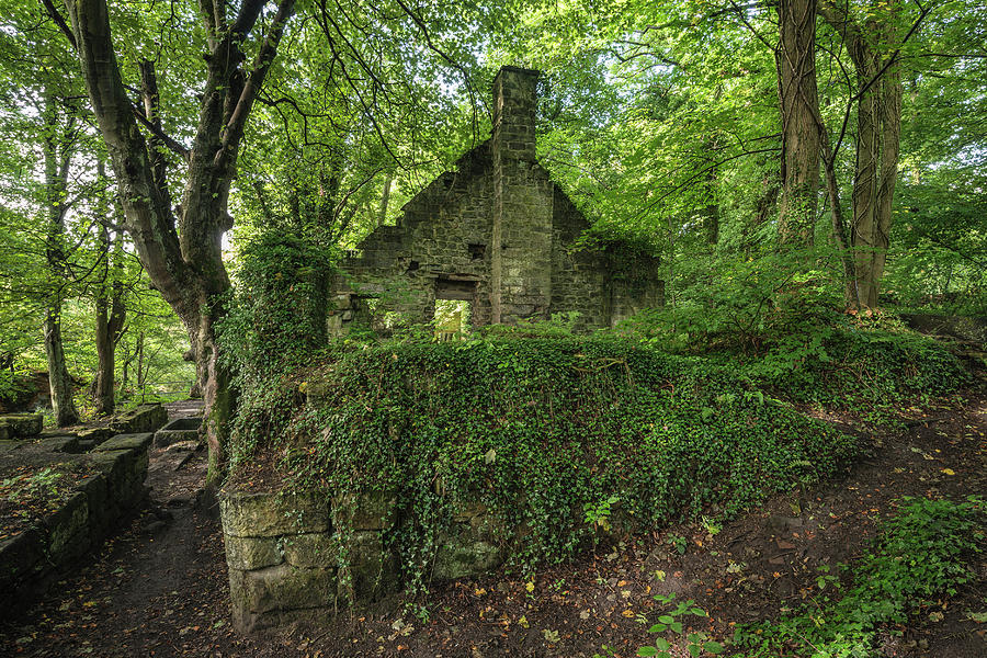 ruined inn5.jpg