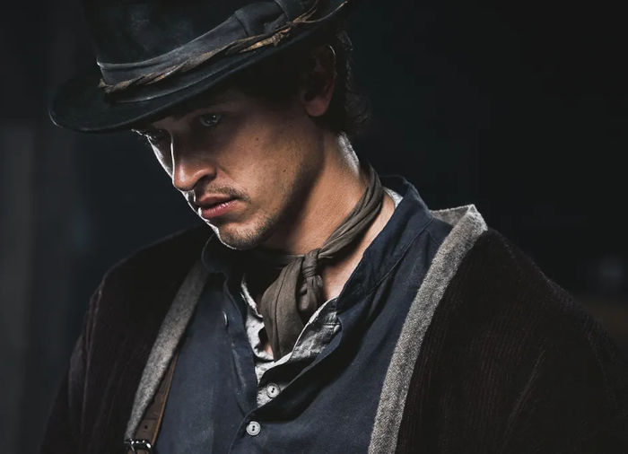 Chris-Large_EPIX_TomBlyth.png